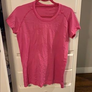 Lululemon pink workout tee